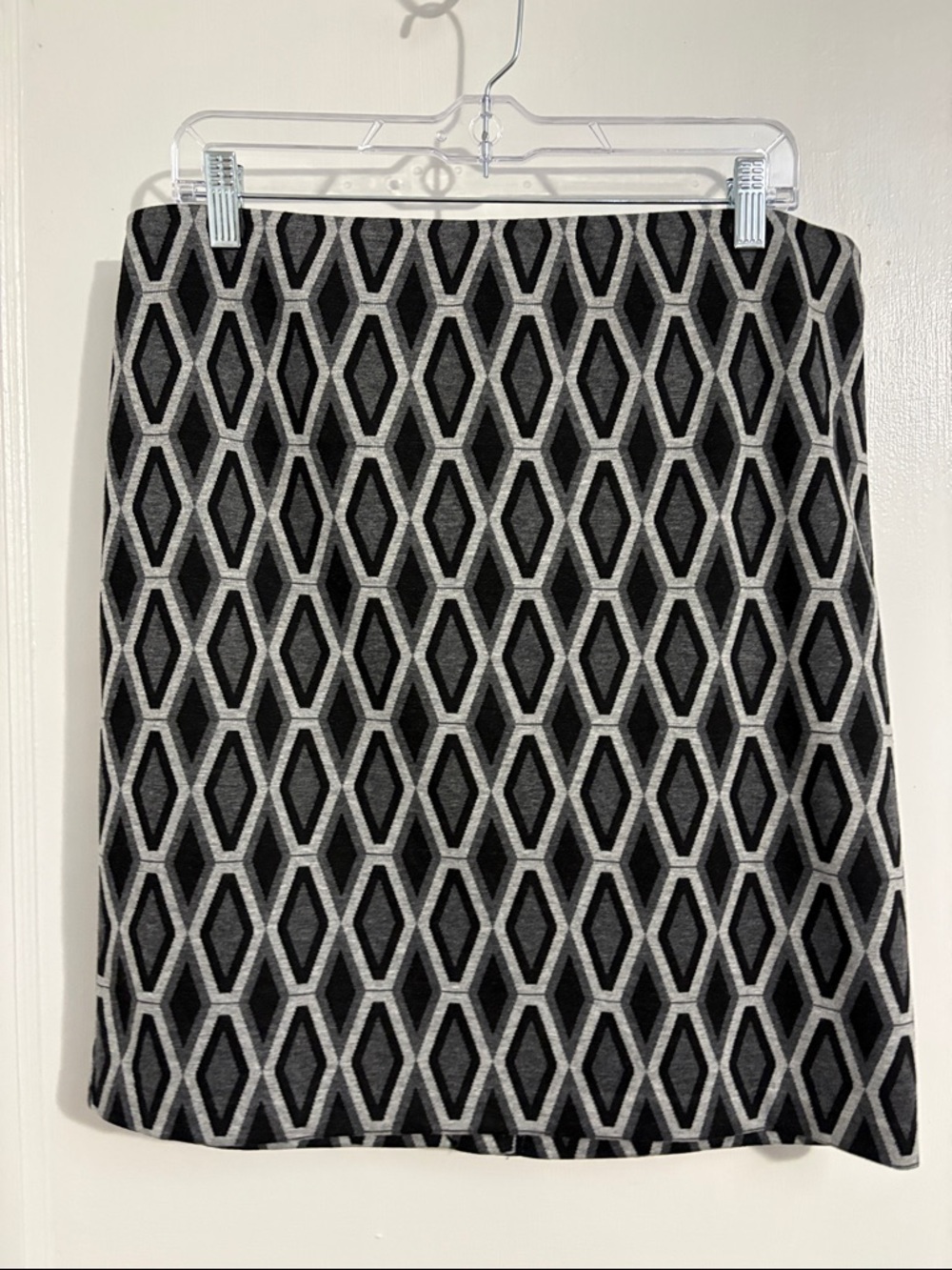 Worthington Black and Gray Geometric Diamond Mini Skirt
